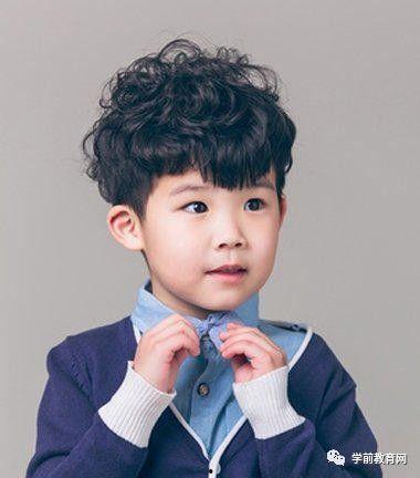 对镜爆料小男孩视频大全,揭秘小男孩视频大全的欢乐瞬间 第1张 对镜爆料小男孩视频大全,揭秘小男孩视频大全的欢乐瞬间 第1张